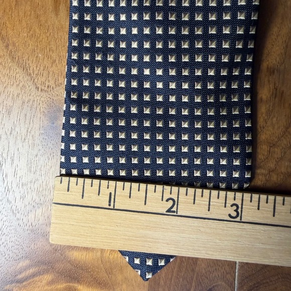Burberrys London New York Paris Tie Navy Gold Square Pattern Silk Made England - Picture 3 of 7